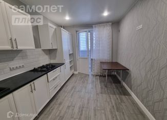 Продаю 1-комнатную квартиру, 35 м2, Батайск, улица Ушинского, 47