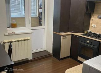 Продаю 2-ком. квартиру, 57.5 м2, Ставрополь, улица 45-я Параллель, 75, ЖК Олимпийский