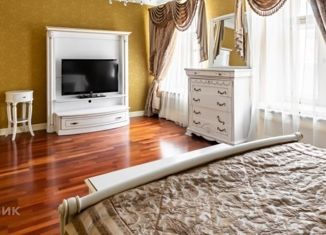 Сдача в аренду многокомнатной квартиры, 210 м2, Москва, Столешников переулок, 9с3, метро Чеховская