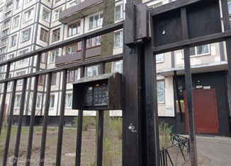 Продаю 3-ком. квартиру, 62.5 м2, Санкт-Петербург, Северный проспект, 73к1, Северный проспект