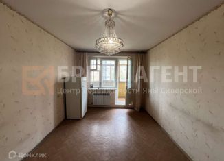 Продам 1-ком. квартиру, 33.3 м2, Белгородская область, улица 5 Августа, 1