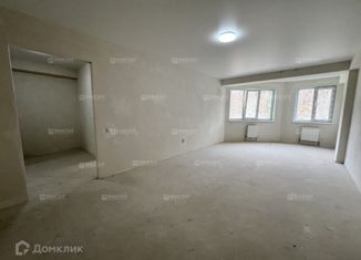 Продам 4-ком. квартиру, 93 м2, село Раздольное, Тепличная улица, 71к1