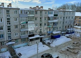 Продается трехкомнатная квартира, 58.4 м2, Новоульяновск, Советская улица, 3
