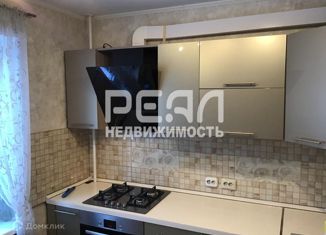 Продам 2-ком. квартиру, 56.5 м2, Ленинградская область, Рощинская улица, 21