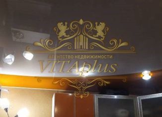 Продаю 2-ком. квартиру, 33 м2, Артём, улица Стрельникова, 43