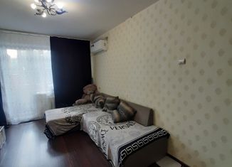 Продажа трехкомнатной квартиры, 63 м2, Курган, улица Пугачёва, 65