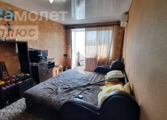 Продам 1-ком. квартиру, 32 м2, Ставрополь, улица Ленина, 108/2, микрорайон №7