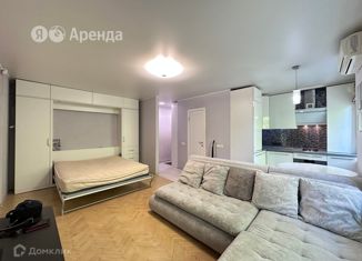 Двухкомнатная квартира в аренду, 43 м2, Москва, Кременчугская улица, 38к1, станция Кунцевская
