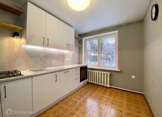 Продается трехкомнатная квартира, 85 м2, Краснодар, улица Герцена, 194, улица Герцена