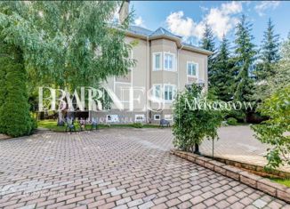 Продается дом, 680 м2, деревня Жуковка, А-106, 9-й километр