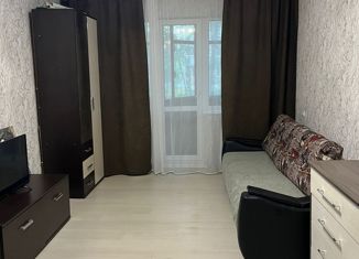 Продаю 2-ком. квартиру, 44 м2, Киров, улица Калинина, 32