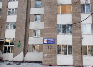 Продажа комнаты, 13.4 м2, Нижнекамск, проспект Вахитова, 13