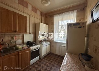 Продаю двухкомнатную квартиру, 48.6 м2, Ломоносов, Дворцовый проспект, 59