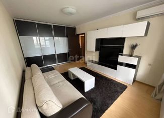 Продается двухкомнатная квартира, 50.1 м2, Москва, Озёрная улица, 2к2, ЖК Мичурино