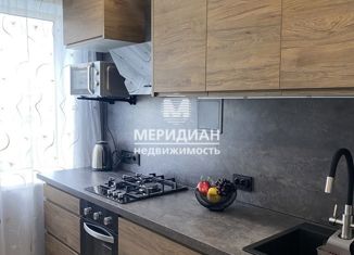 Продаю двухкомнатную квартиру, 45 м2, Нижний Новгород, улица Коминтерна, 8, улица Коминтерна
