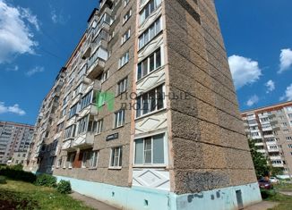 Продам 3-комнатную квартиру, 55 м2, Ижевск, улица Баранова, 83, жилой район Строитель