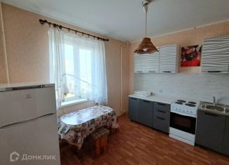 Аренда 1-комнатной квартиры, 38 м2, Курск, проспект Вячеслава Клыкова, 87