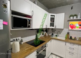 Продам 2-ком. квартиру, 61 м2, Санкт-Петербург, Парашютная улица, 56к2, ЖК Каменка