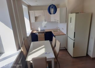 Продаю трехкомнатную квартиру, 55 м2, Новосибирск, улица Ленина, 59, улица Ленина