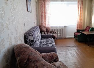 Сдам 2-ком. квартиру, 40 м2, Тобольск, 4-й микрорайон, 4