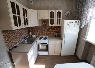 Продаю 2-ком. квартиру, 42.9 м2, Новосибирск, улица Достоевского, 13, улица Достоевского
