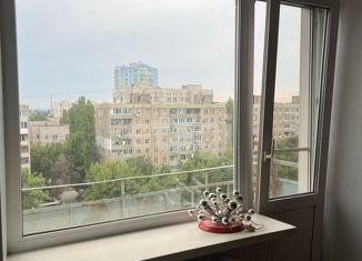 Продам двухкомнатную квартиру, 42 м2, Энгельс, улица Тельмана, 13