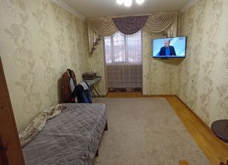 Продаю 4-комнатную квартиру, 100 м2, Нальчик, Профсоюзная улица, 222, район Дубки