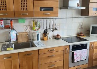 Продам 1-ком. квартиру, 42.9 м2, Лангепас, улица Дружбы Народов, 4