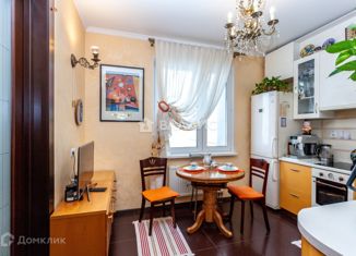 Продается двухкомнатная квартира, 61.1 м2, Москва, Пятницкое шоссе, 21, метро Митино