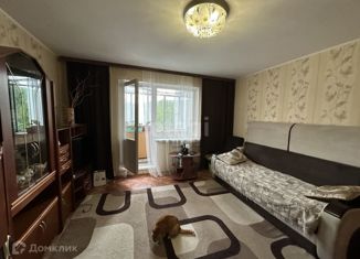 Продаю 3-комнатную квартиру, 64.7 м2, Челябинская область, улица имени М.С. Урицкого, 32