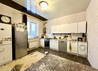 Продам дом, 252 м2, село Знаменское, улица Ленина, 11