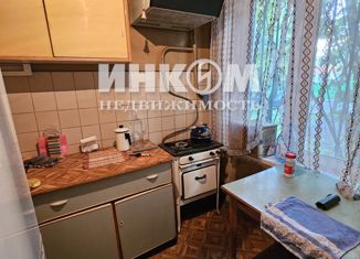 Аренда двухкомнатной квартиры, 40 м2, Москва, 15-я Парковая улица, 42к10