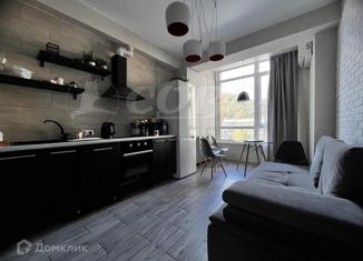 Продаю 2-ком. квартиру, 36.6 м2, посёлок городского типа Дагомыс, Армавирская улица, 20А, ЖК Кватро