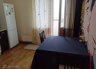 Сдаю в аренду 2-комнатную квартиру, 60 м2, Краснодар, улица Академика Лукьяненко, 34, микрорайон Микрохирургии глаза