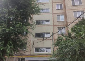 Сдаю в аренду 1-комнатную квартиру, 40 м2, Саратовская область, Бахметьевская улица, 39