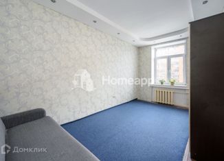 Продам 3-комнатную квартиру, 72.1 м2, Москва, Ярцевская улица, 6, метро Молодёжная