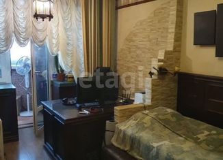 Продается 3-ком. квартира, 105 м2, Екатеринбург, Верх-Исетский район, улица Токарей, 68