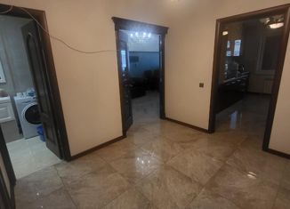 Продам двухкомнатную квартиру, 80 м2, Якутск, улица Пушкина, 28, Центральный округ