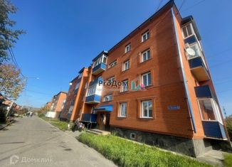 Продам 4-ком. квартиру, 97 м2, Мыски, улица Кутузова, 21