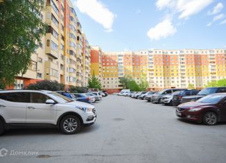 Продажа 4-комнатной квартиры, 77 м2, Новосибирск, улица Плахотного, 74