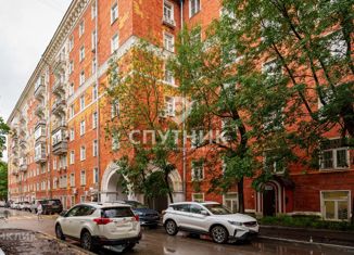 Продам 3-ком. квартиру, 80.7 м2, Москва, улица Строителей, 6к6, метро Университет