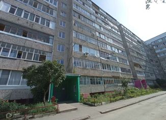 Продам трехкомнатную квартиру, 77 м2, Йошкар-Ола, улица Петрова, 12, микрорайон Юбилейный