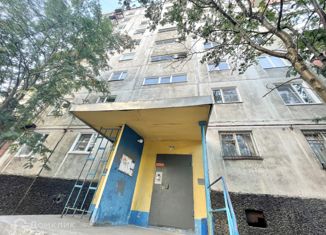 Продажа 3-комнатной квартиры, 52.7 м2, Мурманск, улица Алексея Хлобыстова, 32, Ленинский округ