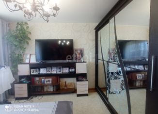 Продается трехкомнатная квартира, 58.9 м2, Остров, переулок Освобождения, 4