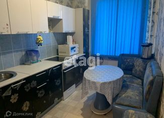 Продам трехкомнатную квартиру, 60 м2, Топки, микрорайон Солнечный, 7