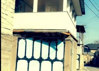 Продается дом, 99 м2, Нальчик, площадь 400-летия, район Центр