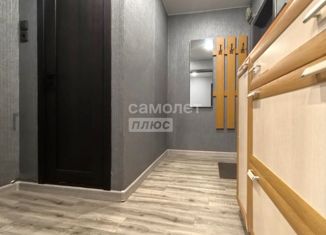 Сдается в аренду 1-комнатная квартира, 38 м2, Тольятти, Офицерская улица, 9