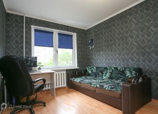3-комнатная квартира на продажу, 63.6 м2, Балтийск, улица Пикуля, 3