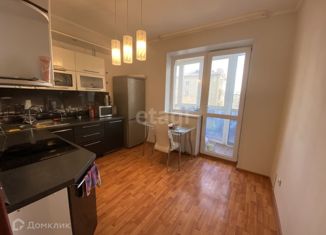 Продам 1-комнатную квартиру, 48 м2, Екатеринбург, переулок Трактористов, 4, переулок Трактористов