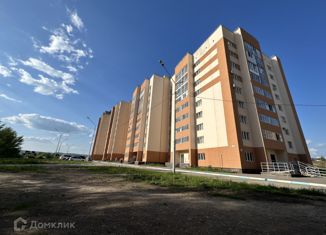 Продается 2-ком. квартира, 61 м2, Октябрьский, улица Клинова, 9